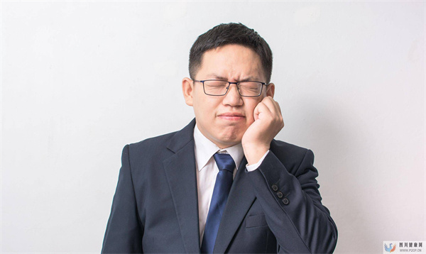 如何保護口腔黏膜？堅持做到4點，讓口腔潰瘍、口腔癌離得遠遠的(圖1)
