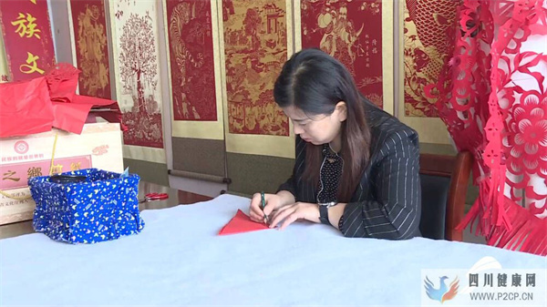 德州陵城區“朔之鄉”剪紙：一刀一刻盡顯工匠精神創意作品致敬勞動者(圖1)