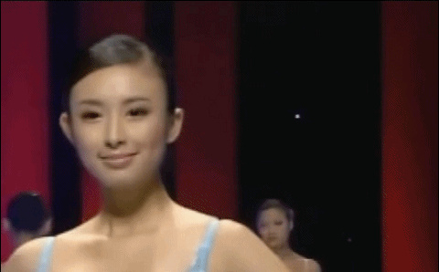 “第一車模”性愛視頻瘋傳,轟動(dòng)全網(wǎng),網(wǎng)友看男人的眼光太差了(圖5)