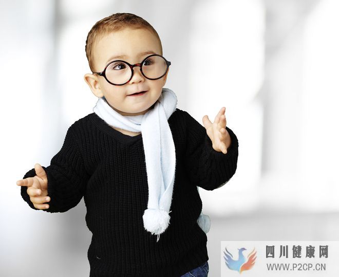 父母都是中國人,卻生下混血寶寶去醫(yī)院后丈夫樂了(圖1)